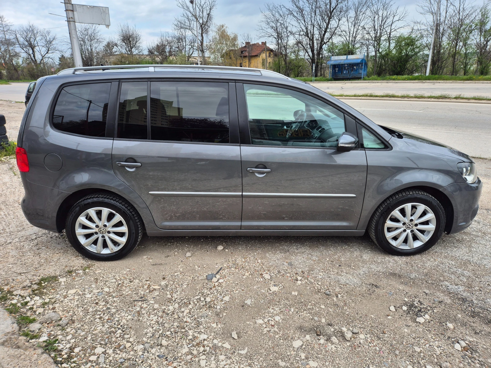 VW Touran 2.0, TDI, 140k.s 7MESTA, снимка 4 - Автомобили и джипове - 54145464