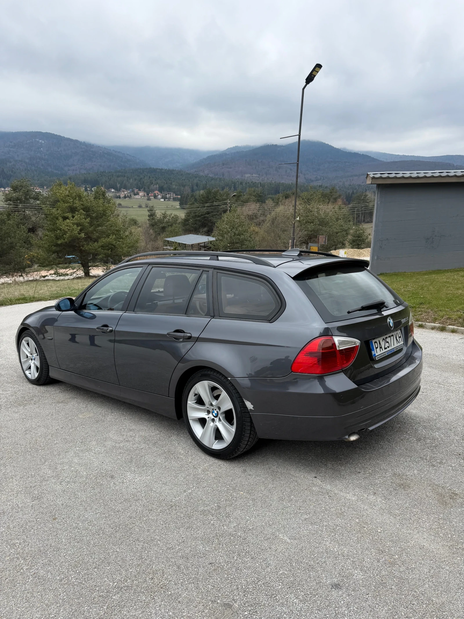 BMW 320, снимка 6 - Автомобили и джипове - 54165118