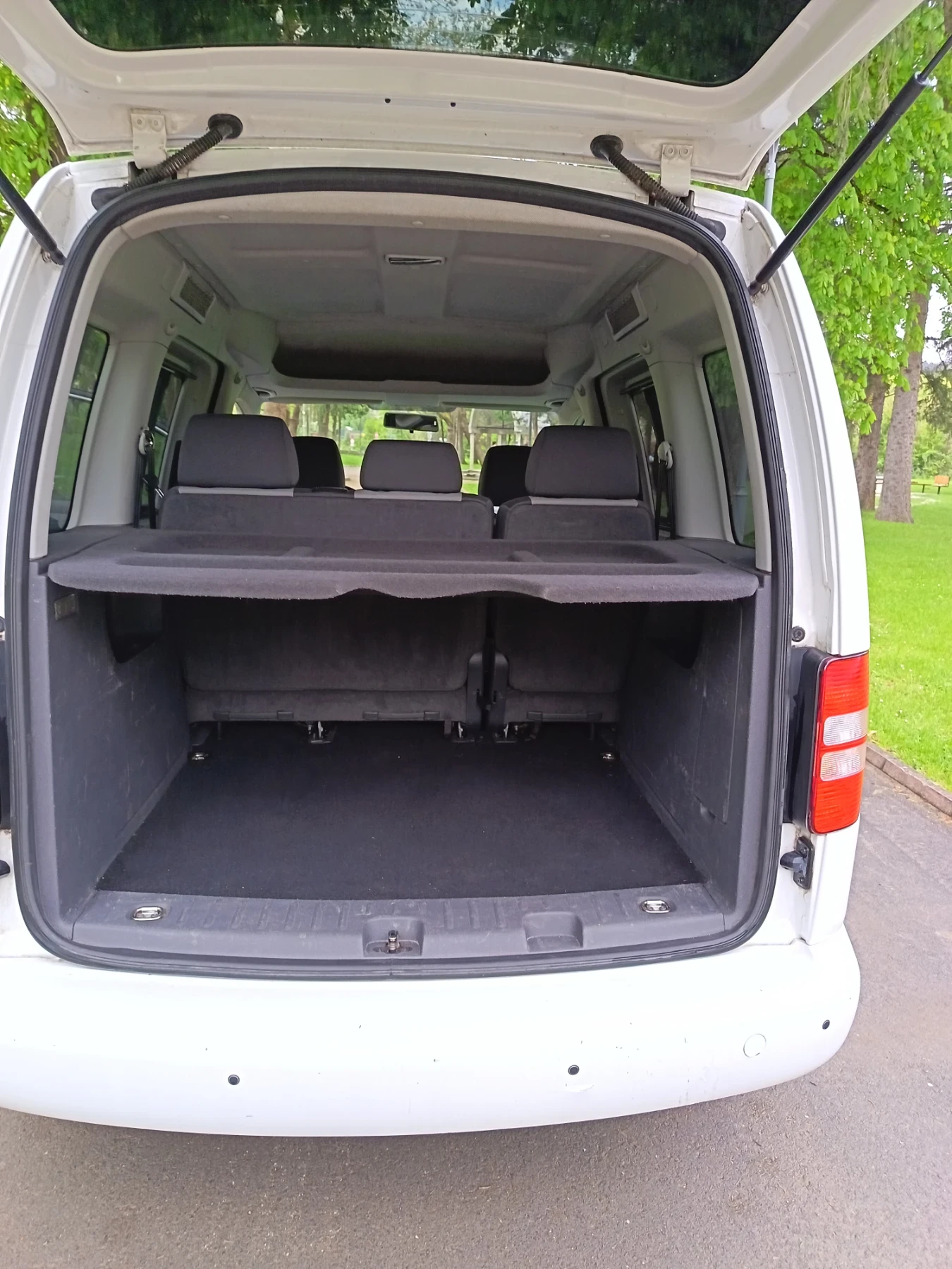 VW Caddy 1, 6 75kw, снимка 8 - Автомобили и джипове - 54386639