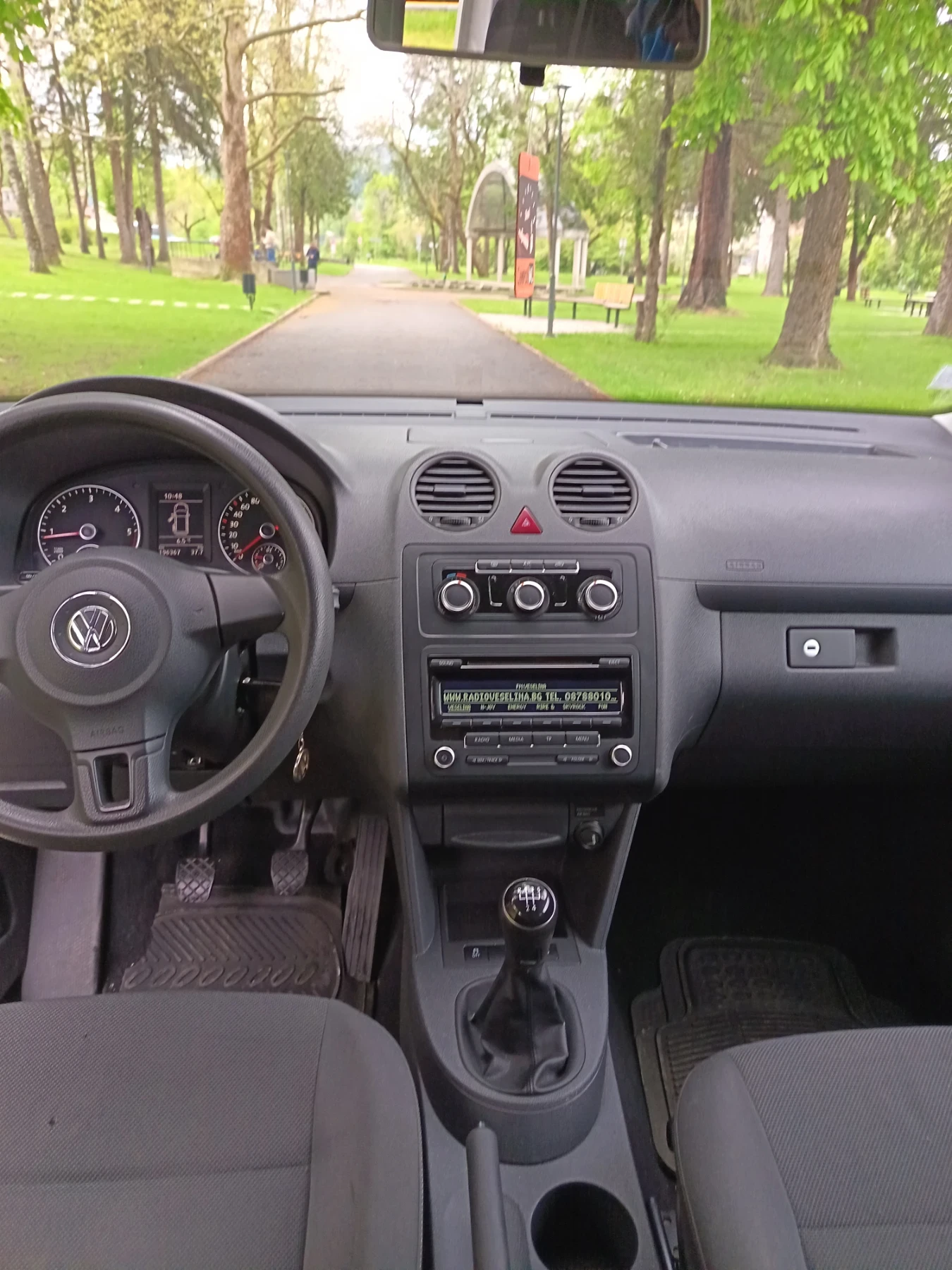 VW Caddy 1, 6 75kw, снимка 12 - Автомобили и джипове - 54386639