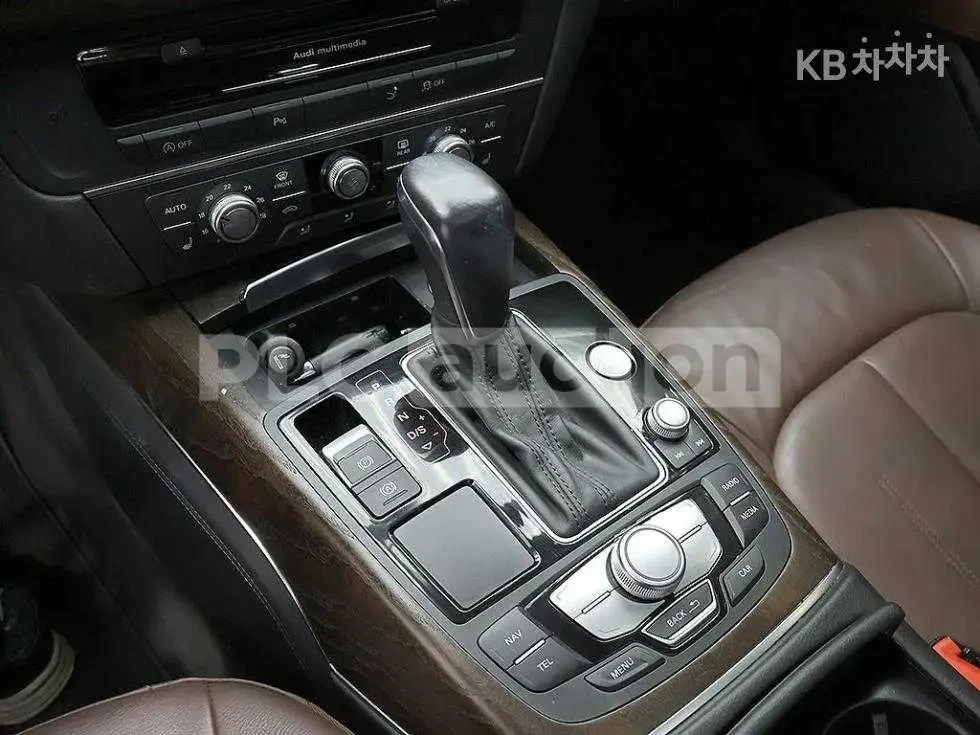 Audi A7 3.0TDI QUATTRO| HEADS UP| ПОДГРЕВ| ВКЛ.ТЕХНОТЕСТ, снимка 9 - Автомобили и джипове - 54762618