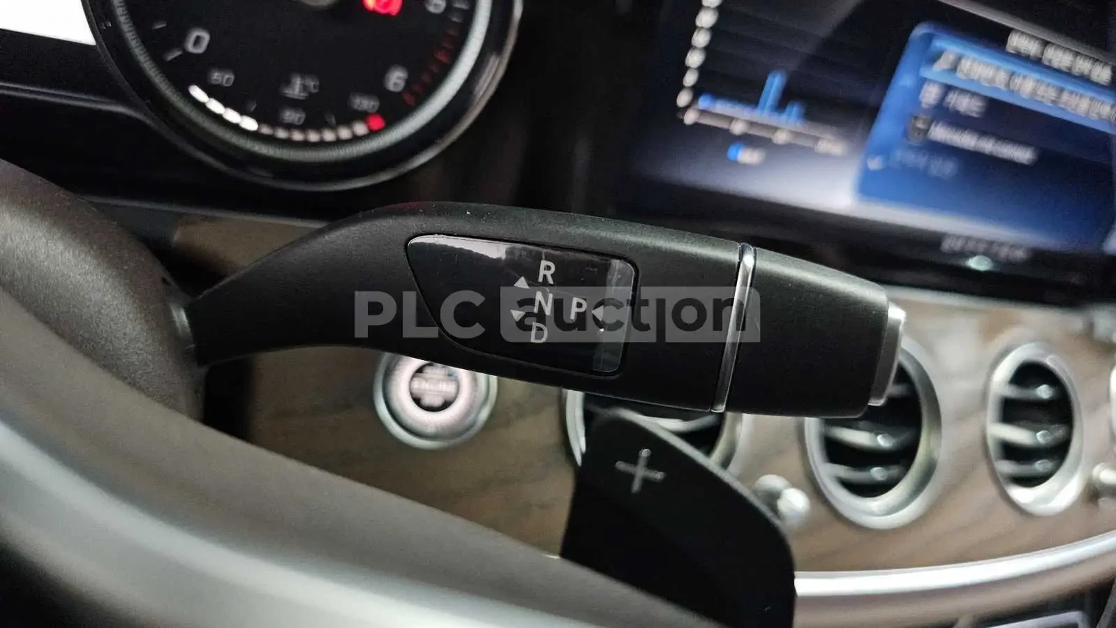 Mercedes-Benz E 220 ПОДГРЕВИ * ПАНО * KEYLESS * АВТОКРЕДИТ , снимка 9 - Автомобили и джипове - 54999272