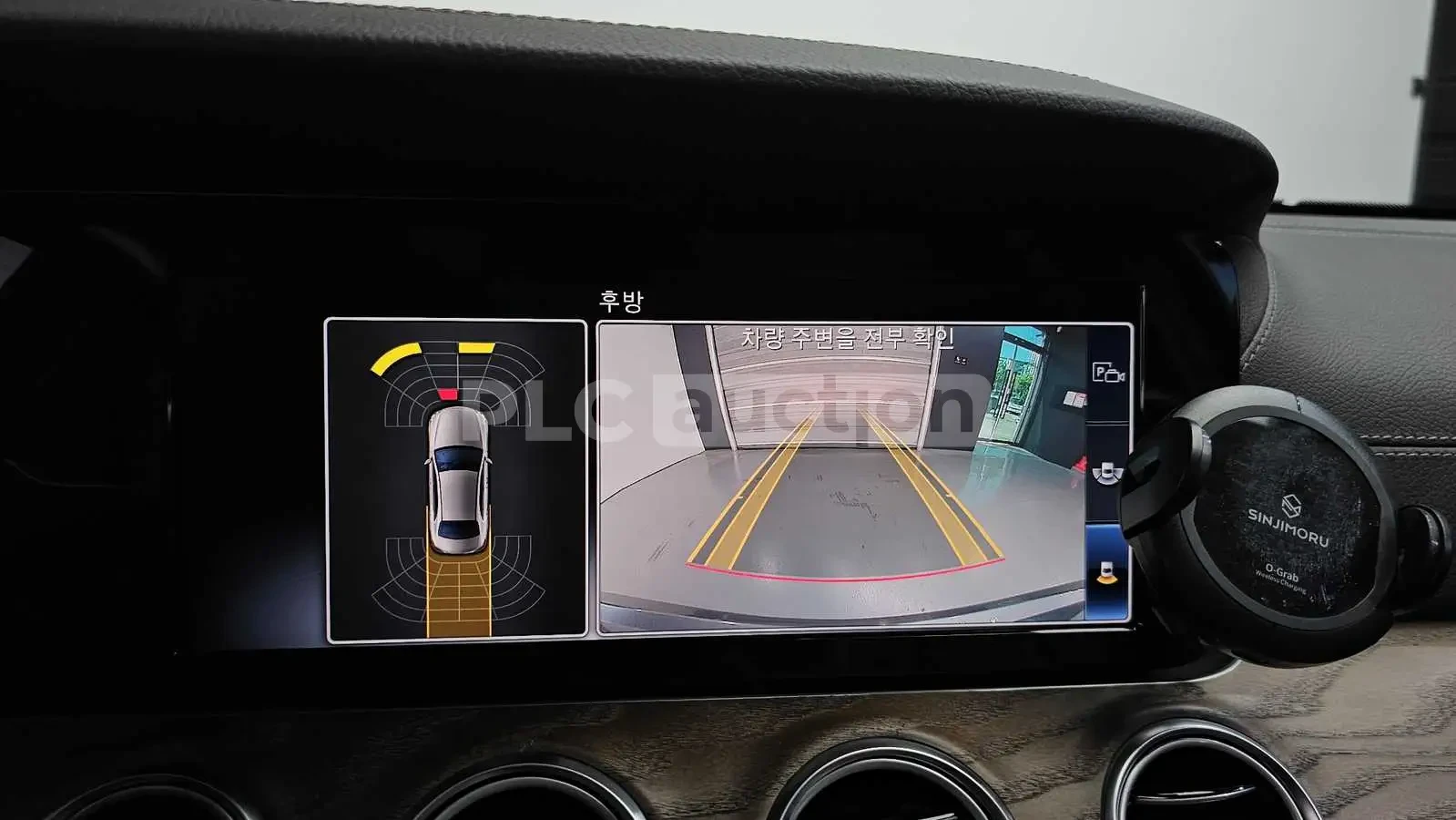 Mercedes-Benz E 220 ПОДГРЕВИ * ПАНО * KEYLESS * АВТОКРЕДИТ , снимка 15 - Автомобили и джипове - 54999272