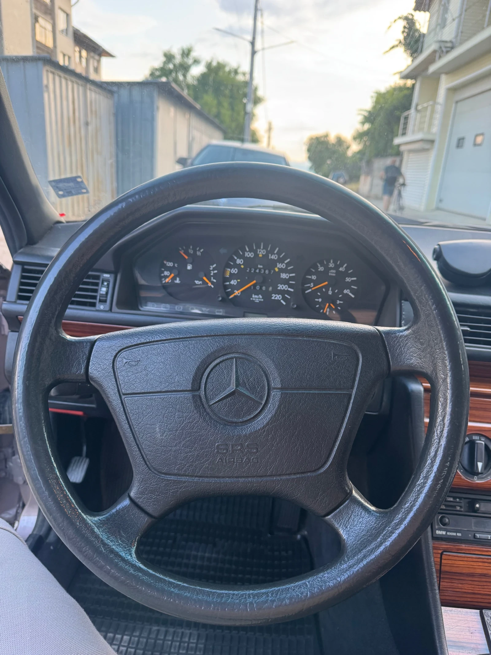 Mercedes-Benz E 250, снимка 4 - Автомобили и джипове - 55242086
