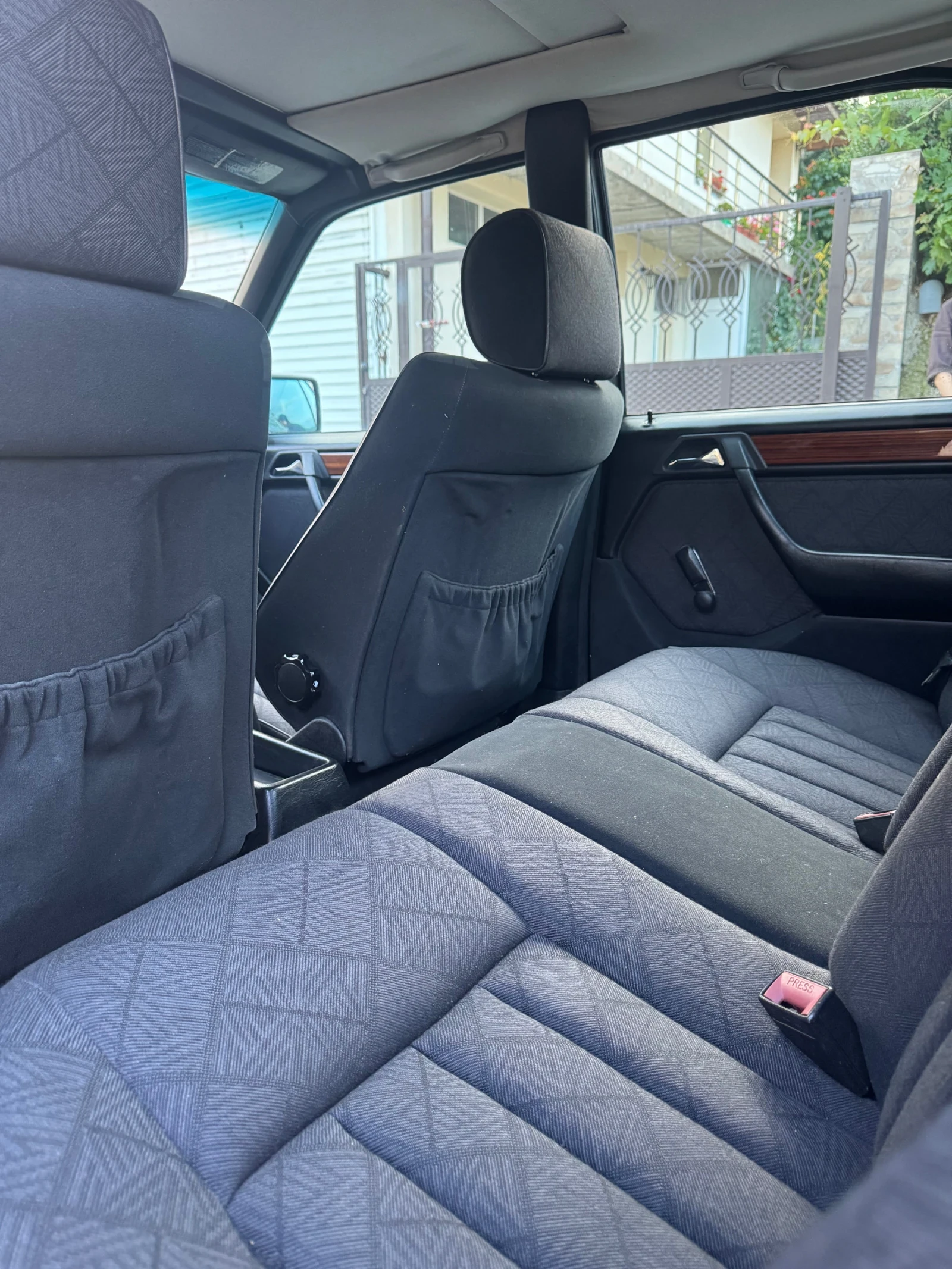 Mercedes-Benz E 250, снимка 6 - Автомобили и джипове - 55242086