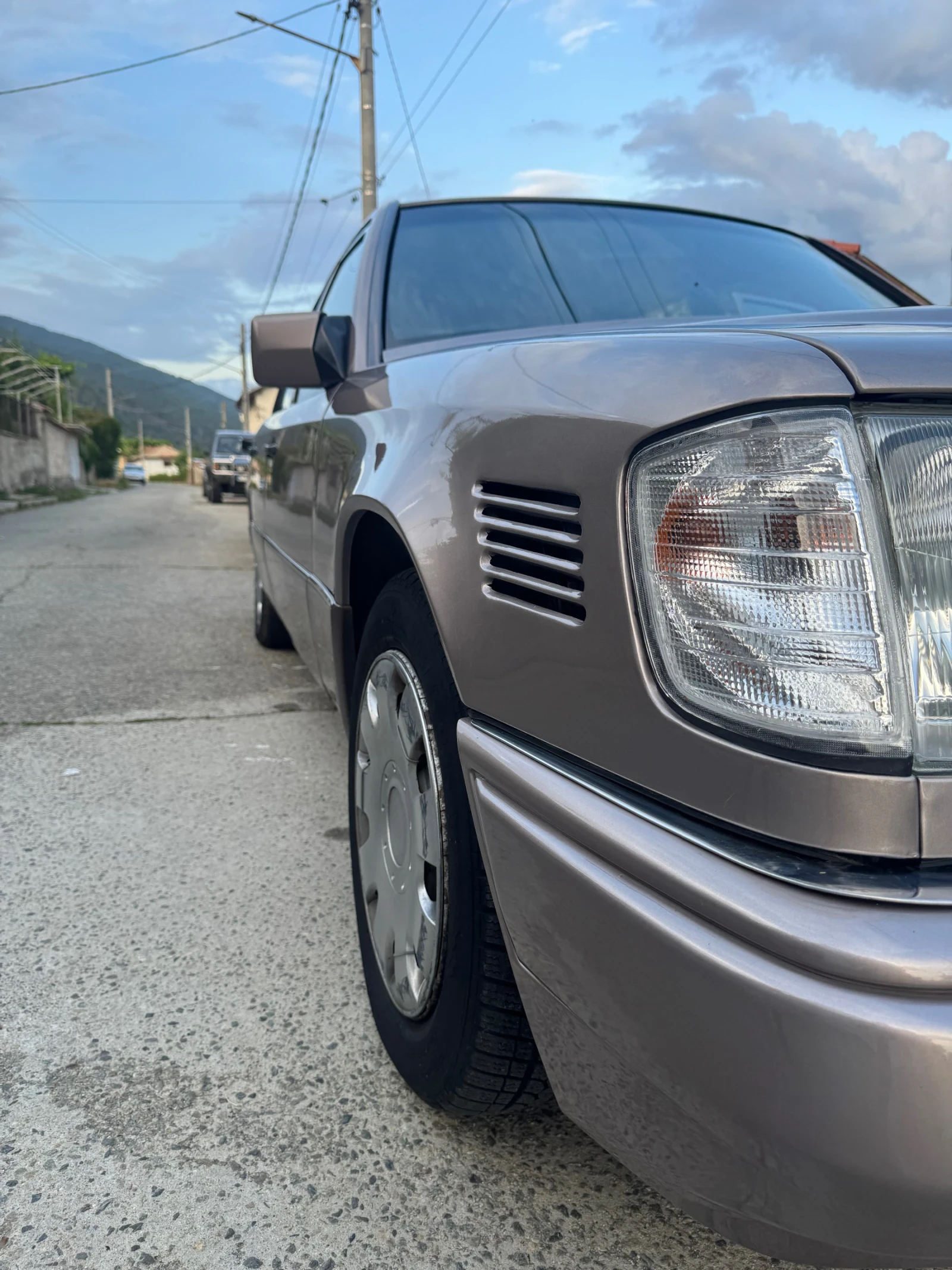Mercedes-Benz E 250, снимка 14 - Автомобили и джипове - 55242086