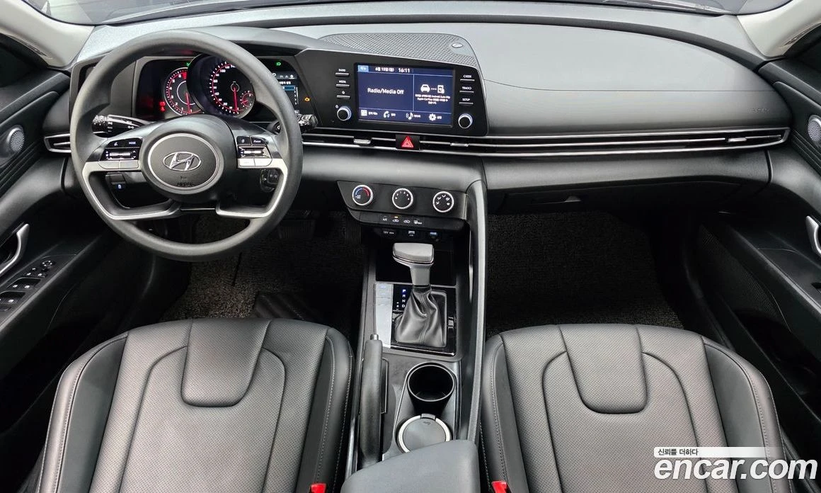 Hyundai Elantra 1.6 LPi Smart, снимка 7 - Автомобили и джипове - 55940413
