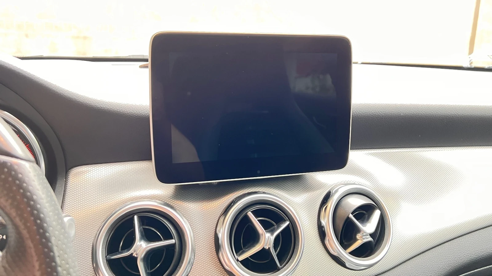 Mercedes-Benz CLA 220, снимка 8 - Автомобили и джипове - 56041187