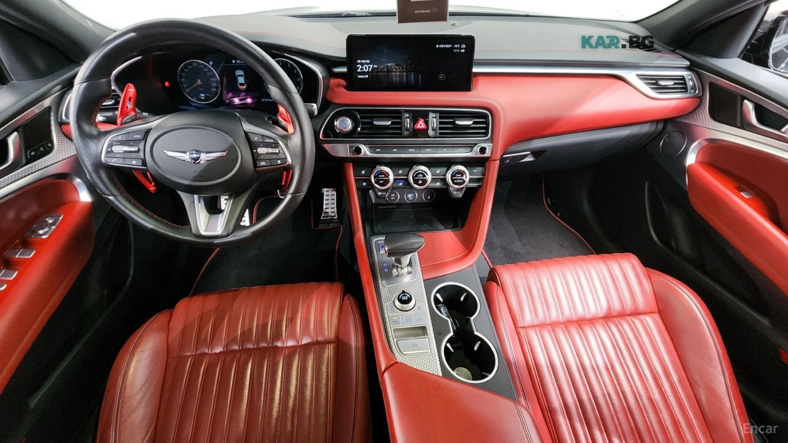 Genesis G70 3.3 T-GDI 4WD* DIGITAL* ОБДУХ* DISTRONIC* HUD, снимка 7 - Автомобили и джипове - 56153192