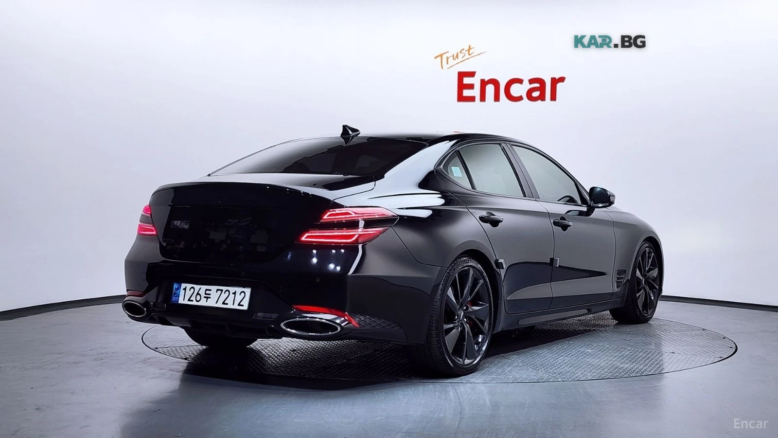 Genesis G70 3.3 T-GDI 4WD* DIGITAL* ОБДУХ* DISTRONIC* HUD, снимка 2 - Автомобили и джипове - 56153192