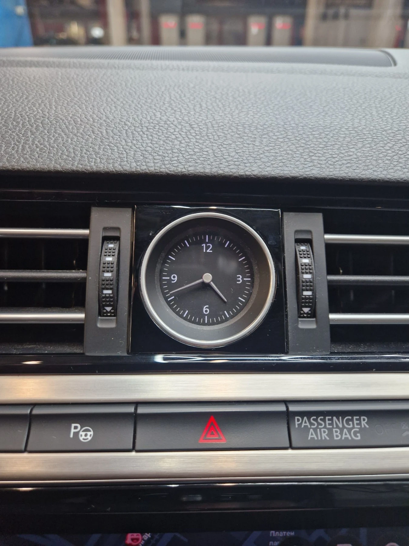 VW Passat Комби, снимка 12 - Автомобили и джипове - 56682923