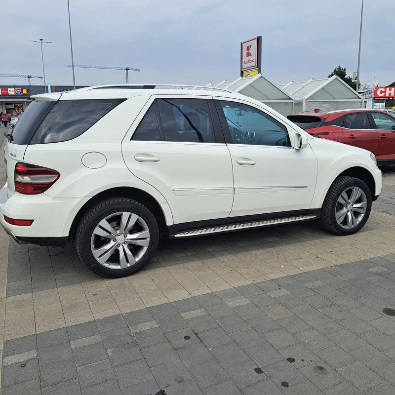 Mercedes-Benz ML 320 3.2 CDI, снимка 1 - Автомобили и джипове - 47397014