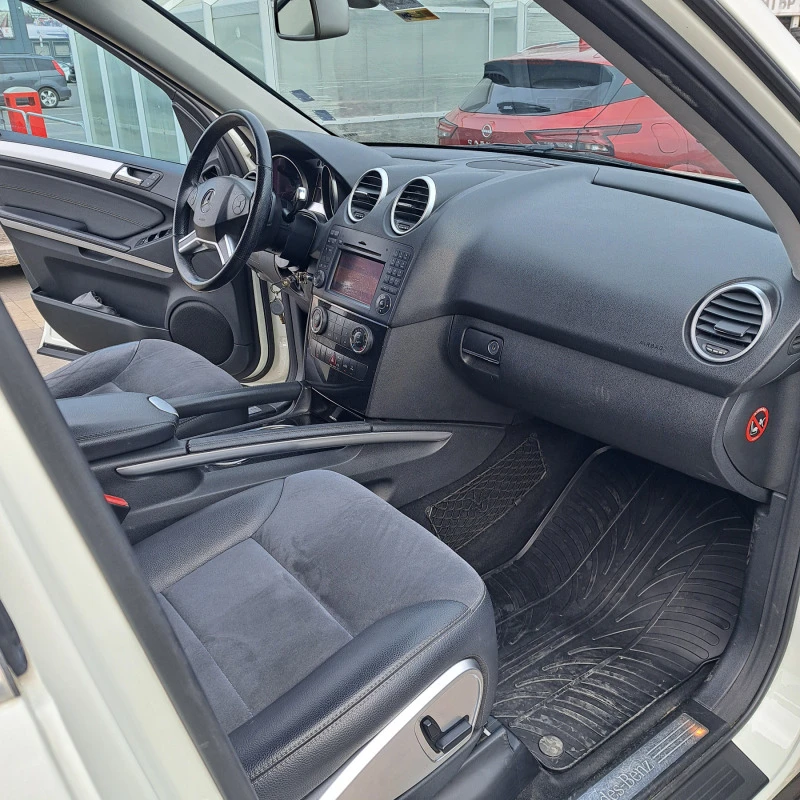 Mercedes-Benz ML 320 3.2 CDI, снимка 12 - Автомобили и джипове - 47397014