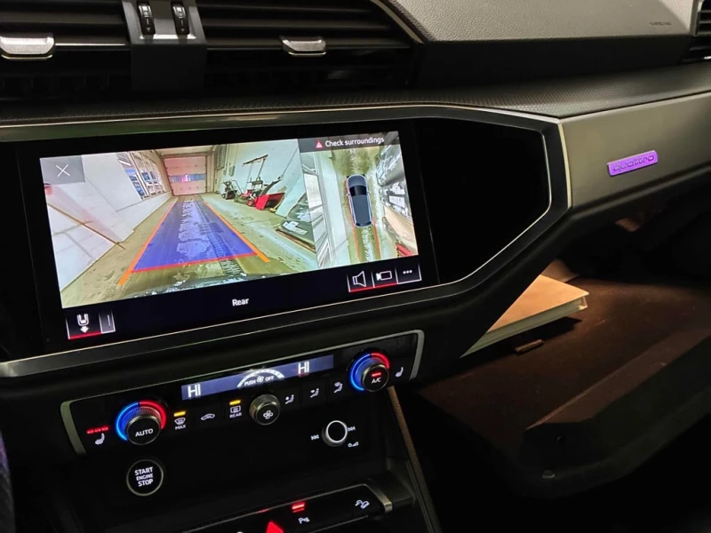 Audi Q3 * Technik * CARFAX * БЕЗ ПЪРВОНАЧАЛНА ВНОСКА, снимка 15 - Автомобили и джипове - 52732649