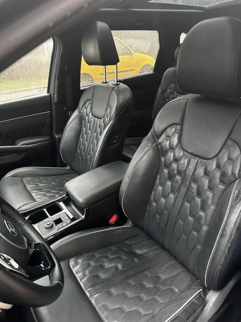 Kia Sorento 1.6 T-GDI Hybrid Executive , снимка 6 - Автомобили и джипове - 53496213
