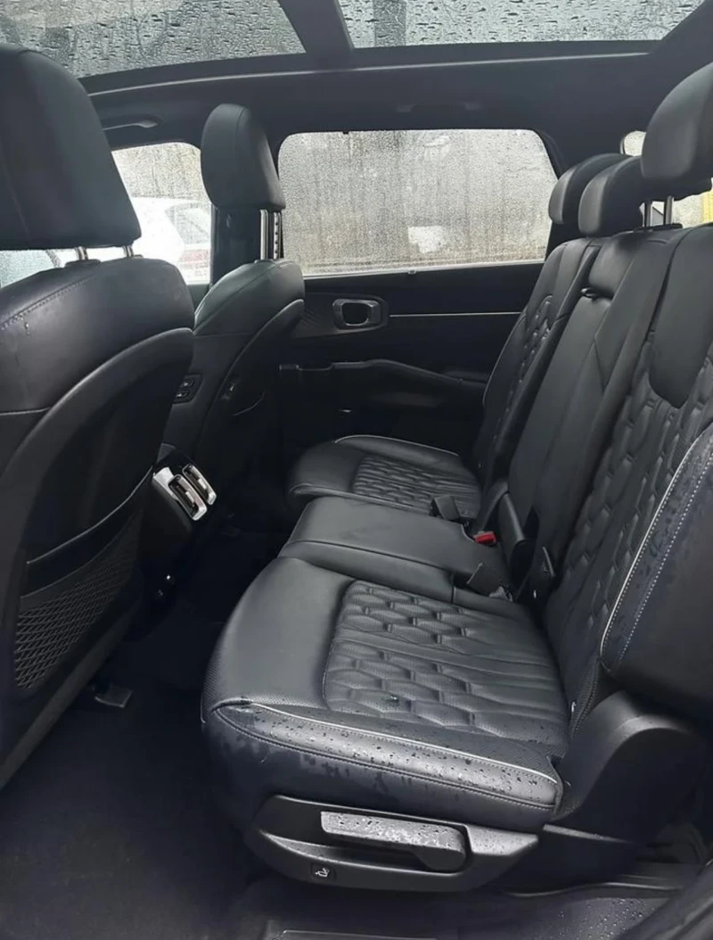 Kia Sorento 1.6 T-GDI Hybrid Executive , снимка 12 - Автомобили и джипове - 53496213