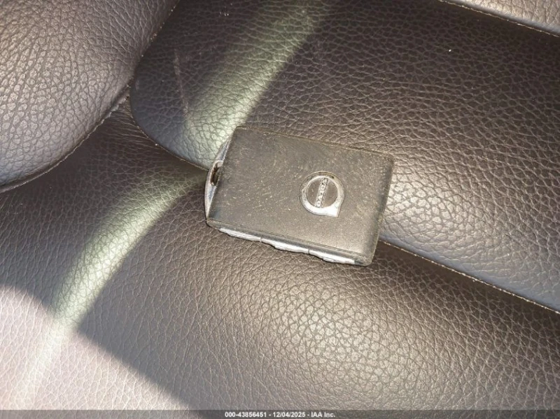 Volvo Xc90 2l T6 Momentum 7 Passenger, снимка 11 - Автомобили и джипове - 53502228