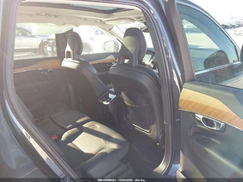 Volvo Xc90 2l T6 Momentum 7 Passenger, снимка 8 - Автомобили и джипове - 53502228