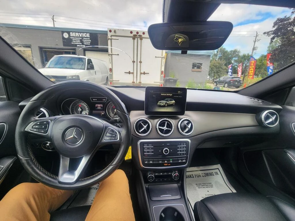 Mercedes-Benz GLA 250  - изображение 6