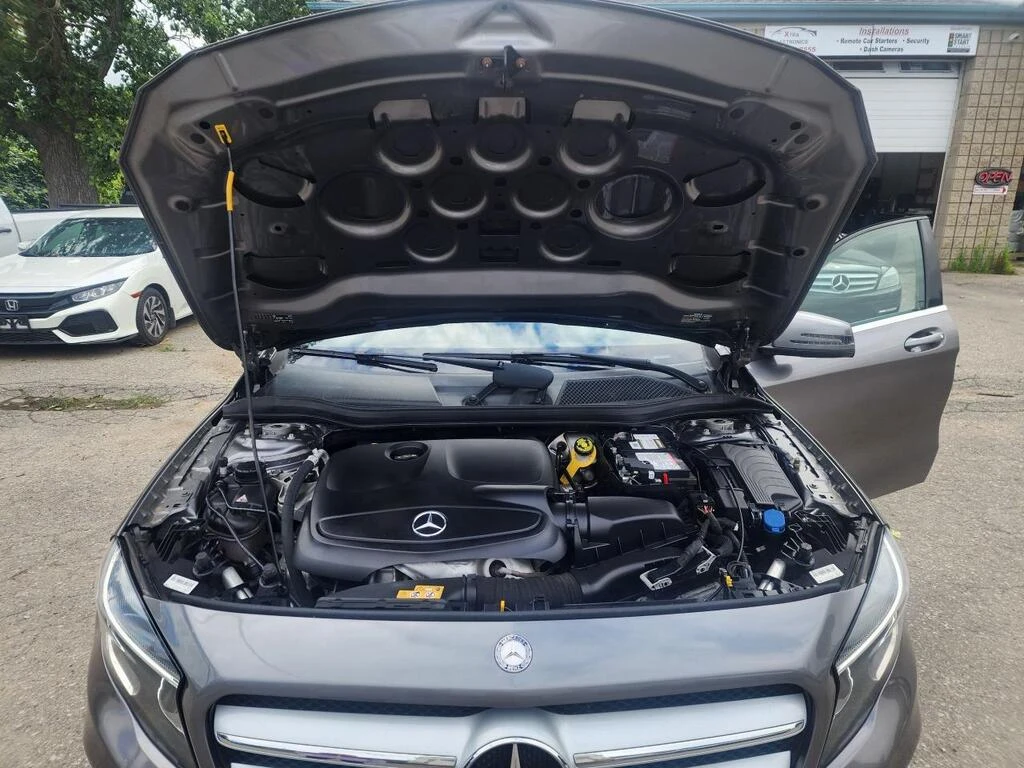 Mercedes-Benz GLA 250  - изображение 4