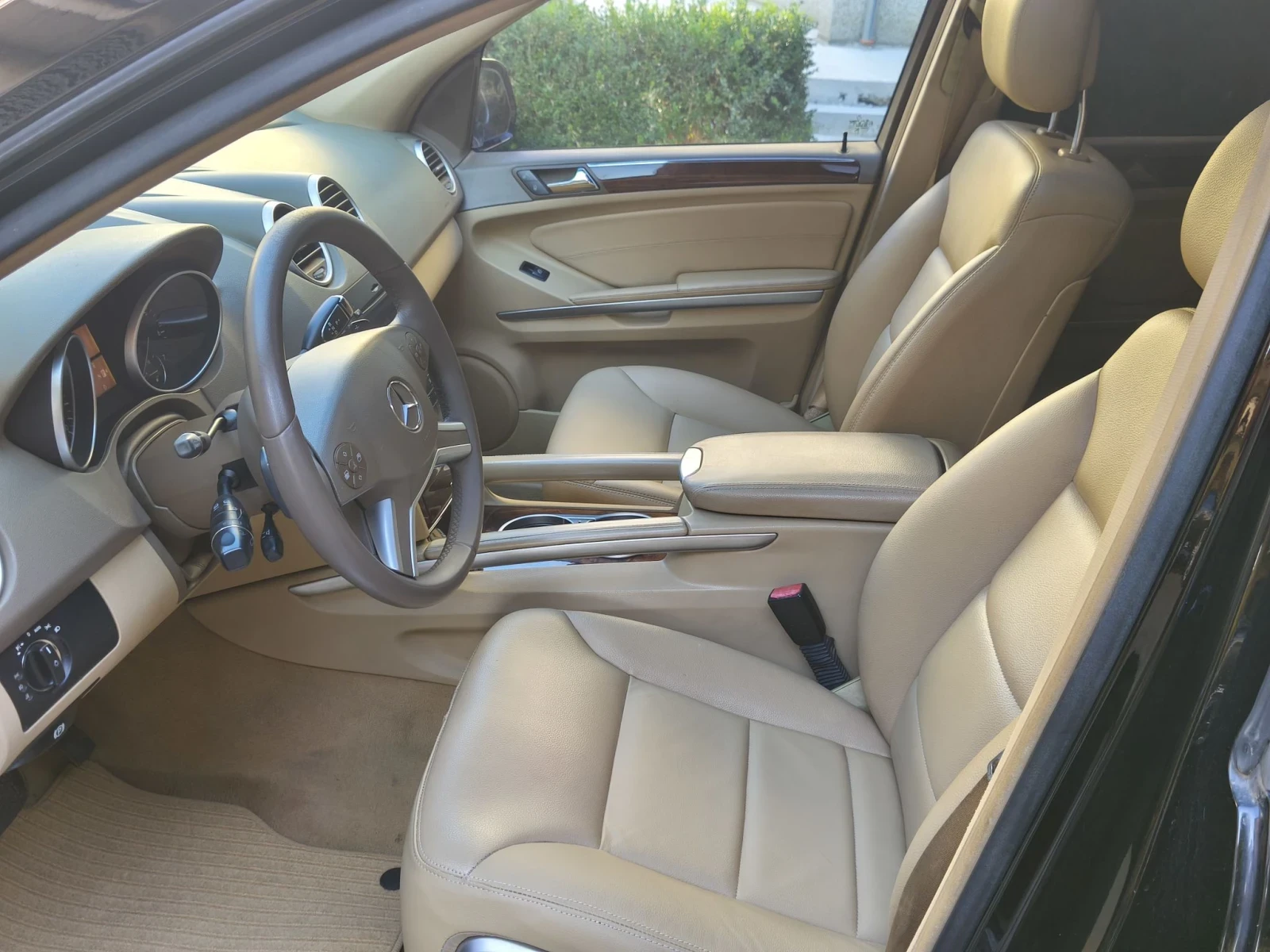Mercedes-Benz ML 500 5.5 388 AMG Pack Facelift , снимка 11 - Автомобили и джипове - 53574051