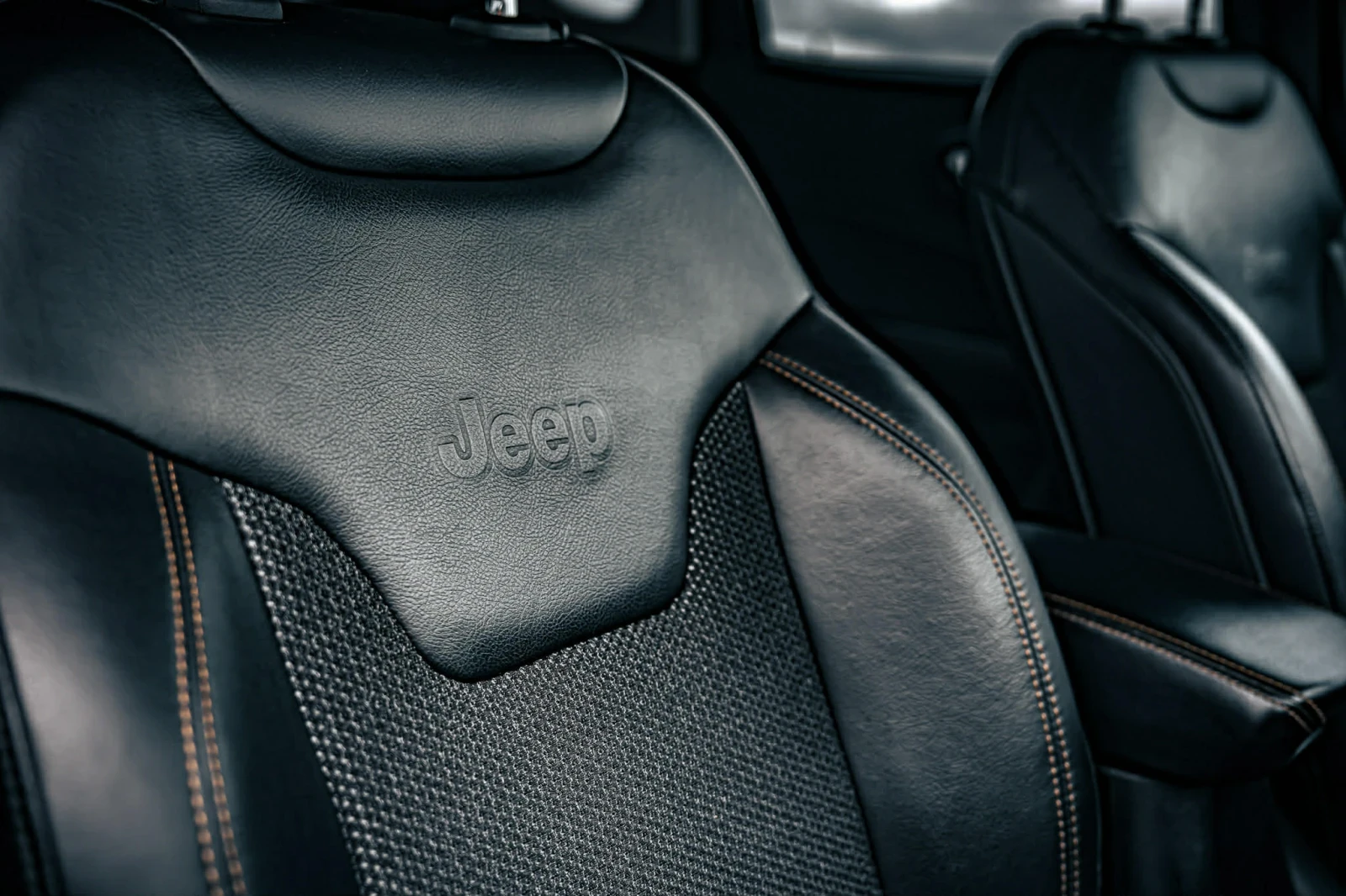 Jeep Compass Limited 4x4, снимка 14 - Автомобили и джипове - 54091890