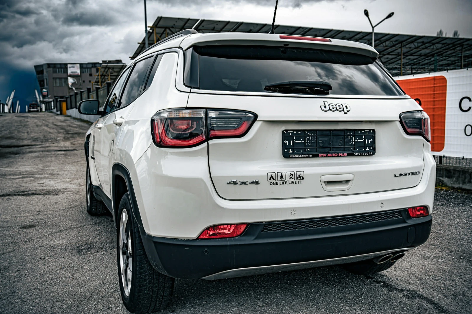 Jeep Compass Limited 4x4, снимка 6 - Автомобили и джипове - 54091890