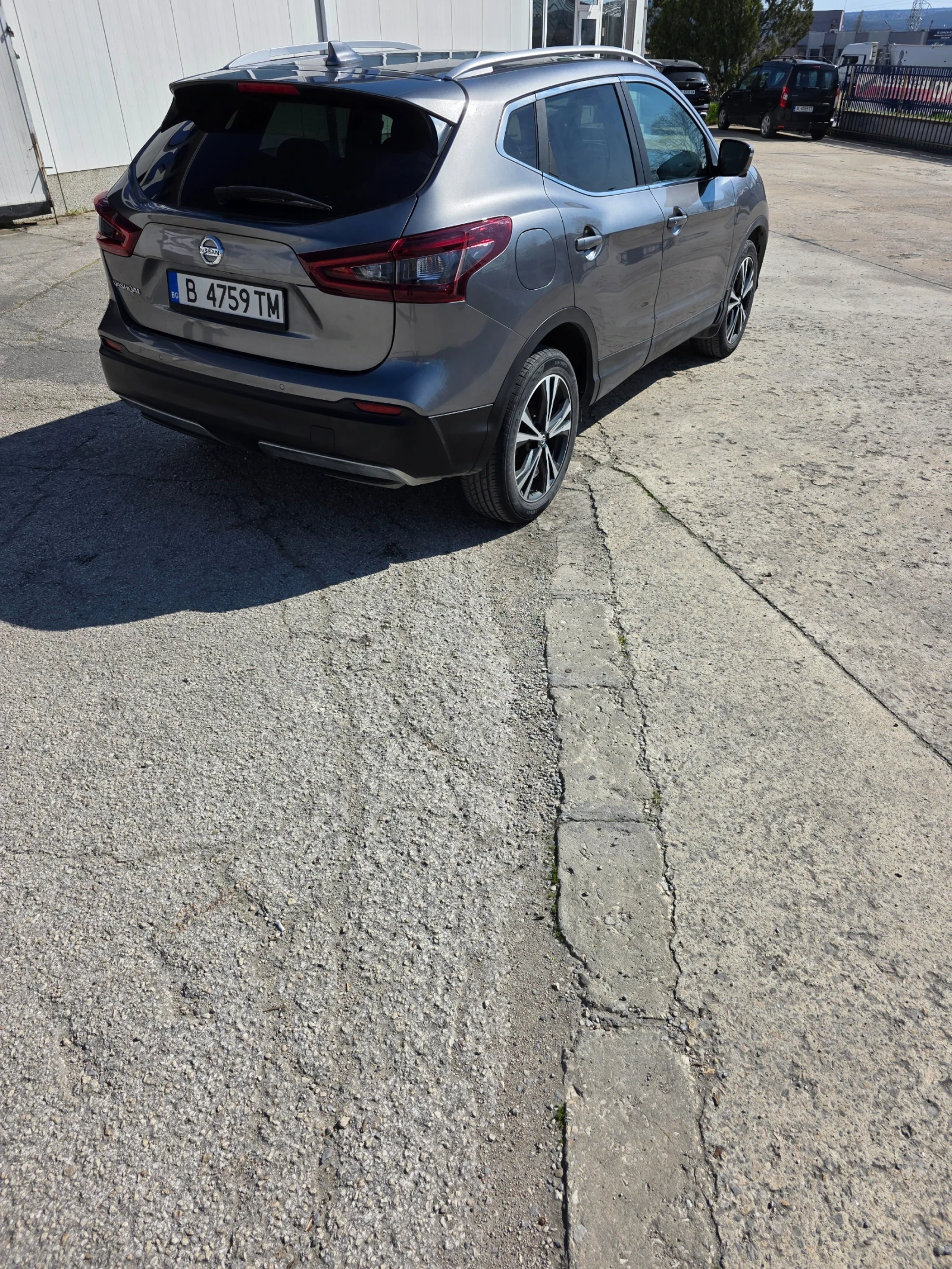 Nissan Qashqai Tekna, снимка 7 - Автомобили и джипове - 54111493