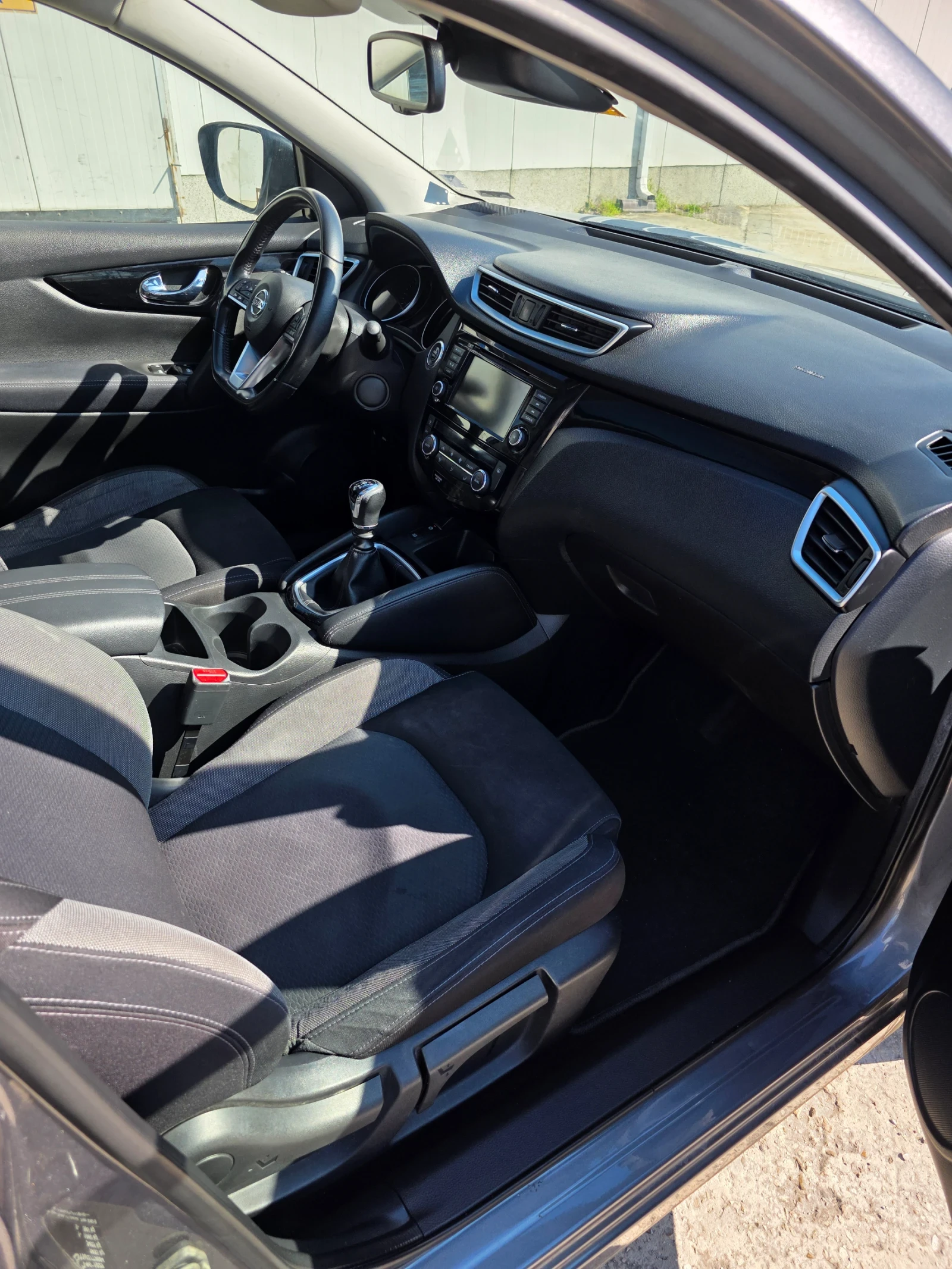 Nissan Qashqai Tekna, снимка 14 - Автомобили и джипове - 54111493