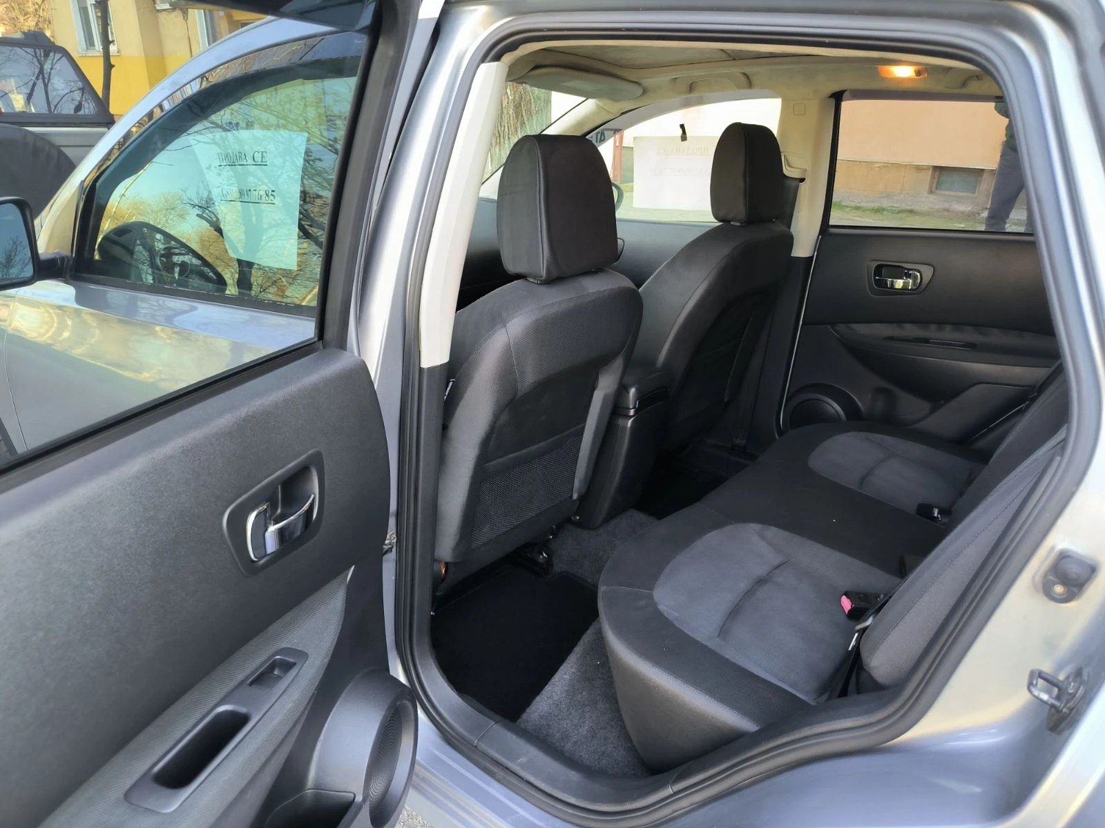 Nissan Qashqai 2.0d-4x4-Navi-6sk-Panorama, снимка 10 - Автомобили и джипове - 54113377