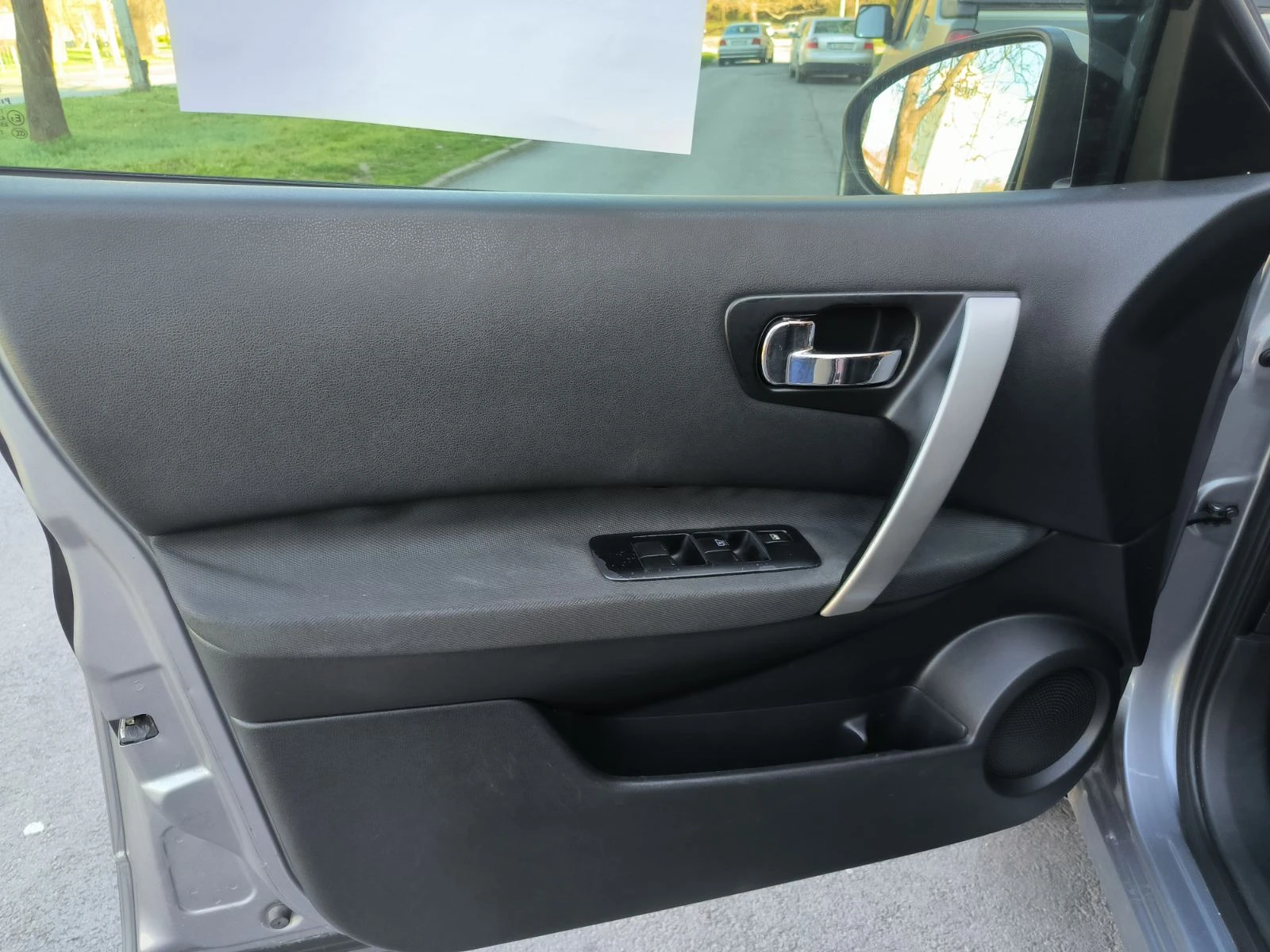 Nissan Qashqai 2.0d-4x4-Navi-6sk-Panorama, снимка 7 - Автомобили и джипове - 54113377