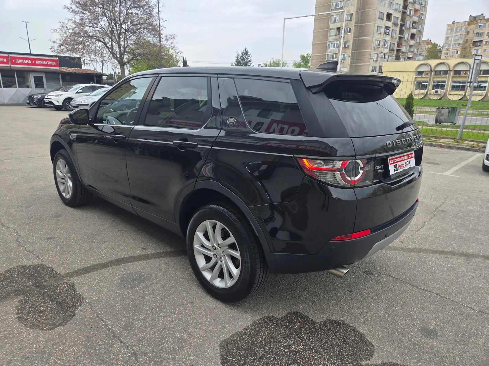 Land Rover Discovery Sport 2.0i-HSE (240hp) AT/4x4/Navi/Камера, снимка 3 - Автомобили и джипове - 54205458