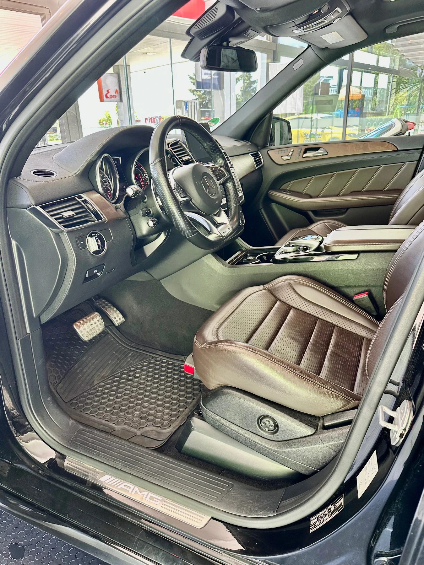 Mercedes-Benz GLE 63 S AMG ЛИЗИНГ/БАРТЕР, снимка 10 - Автомобили и джипове - 54746052
