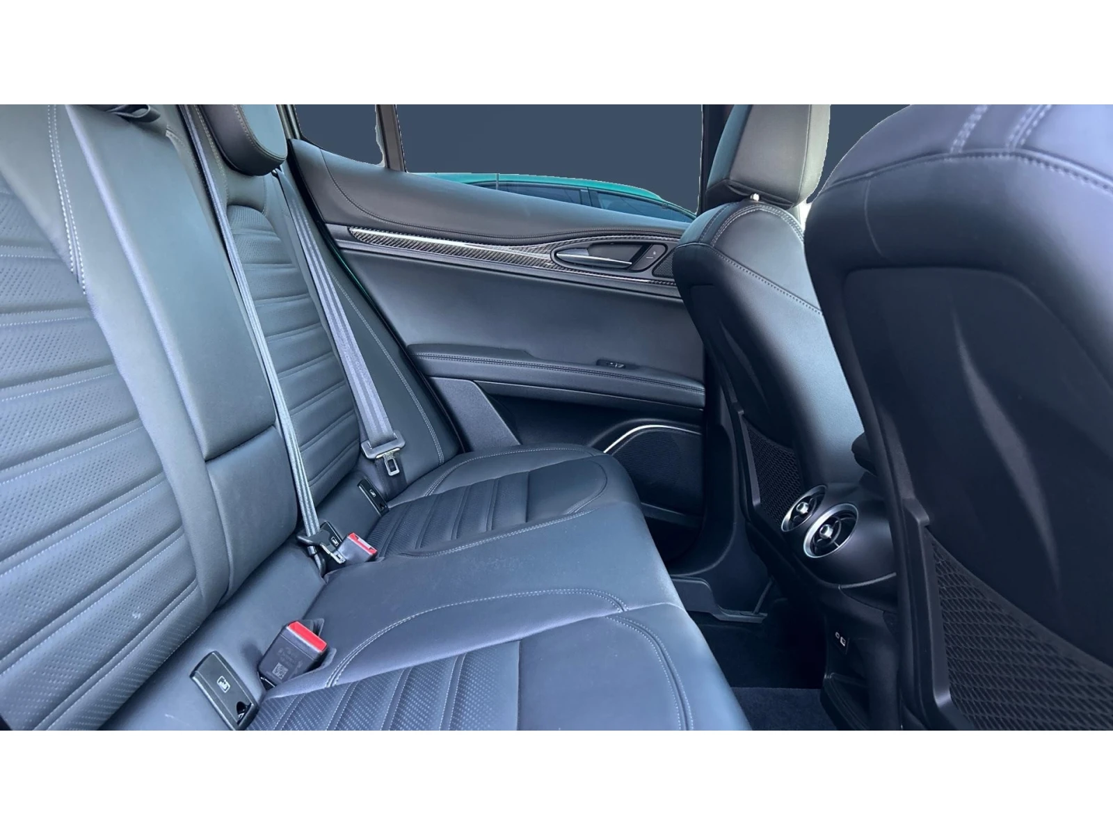 Alfa Romeo Stelvio Месечна вноска от 738  , снимка 7 - Автомобили и джипове - 54477136