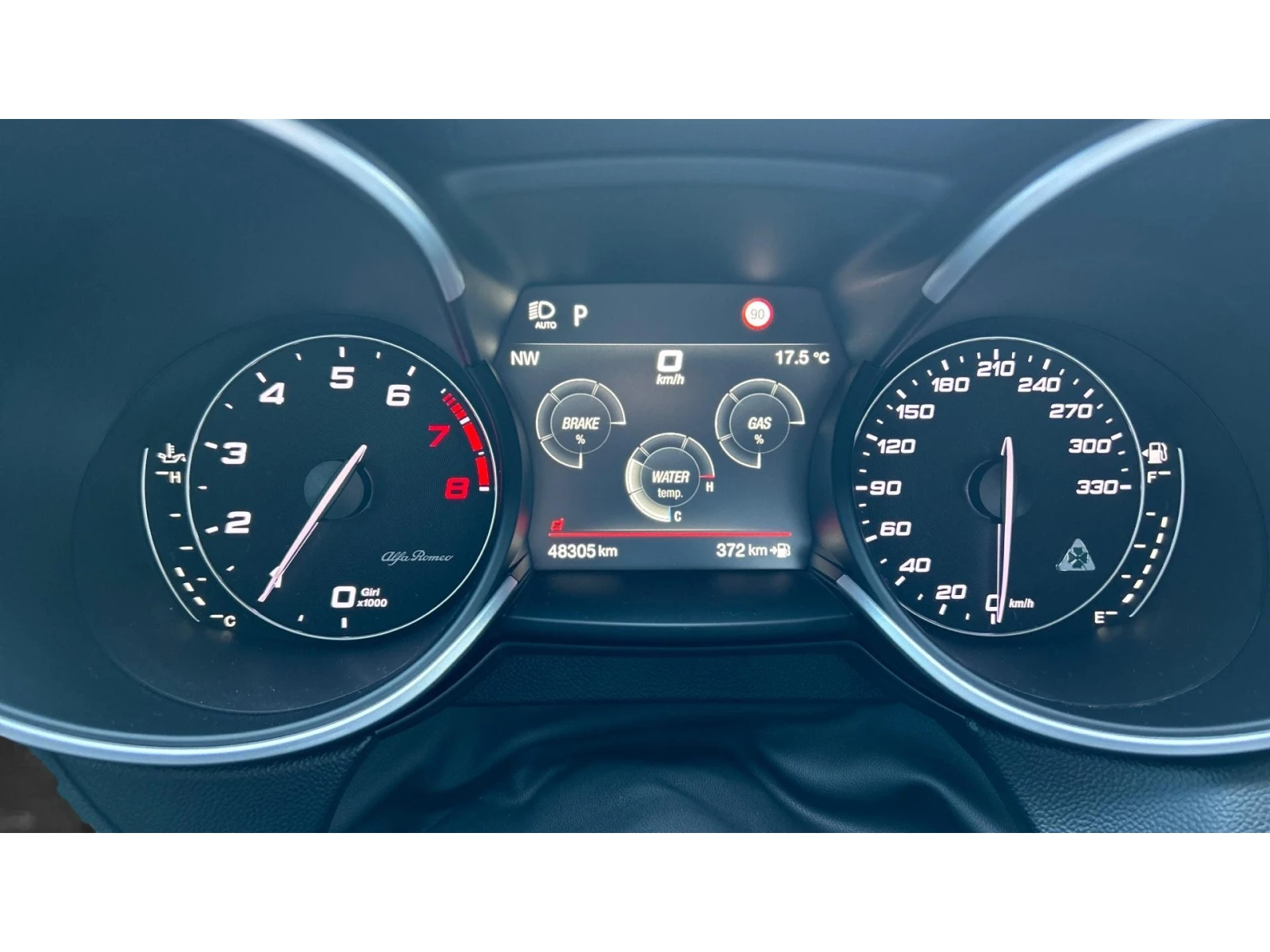 Alfa Romeo Stelvio Месечна вноска от 738  , снимка 14 - Автомобили и джипове - 54477136