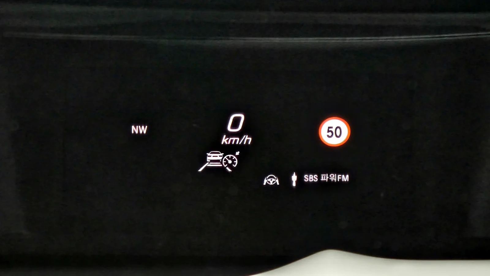 Mercedes-Benz GLS580 3.0 4MATIC, Distronic, HeadUP, Масаж, Обдухване, 3, снимка 10 - Автомобили и джипове - 54871082