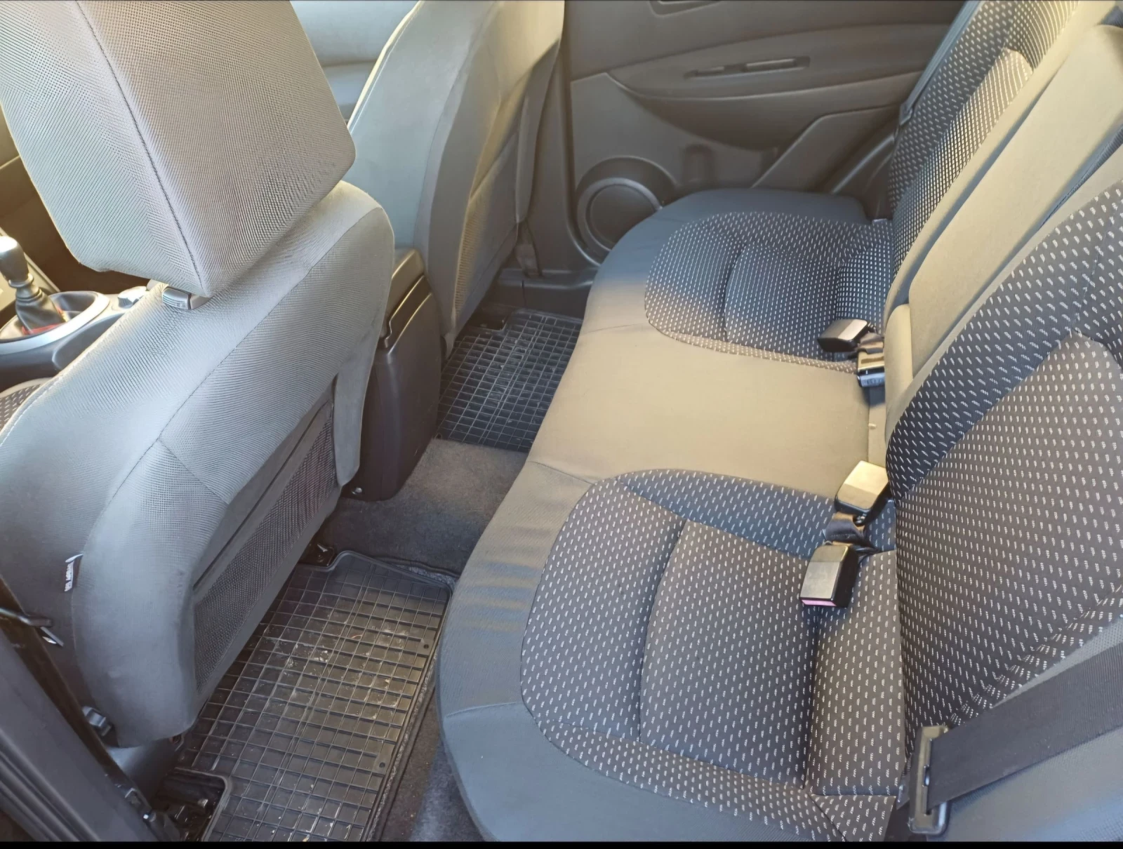 Nissan Qashqai 2.0 dci 4x4, снимка 6 - Автомобили и джипове - 55016908