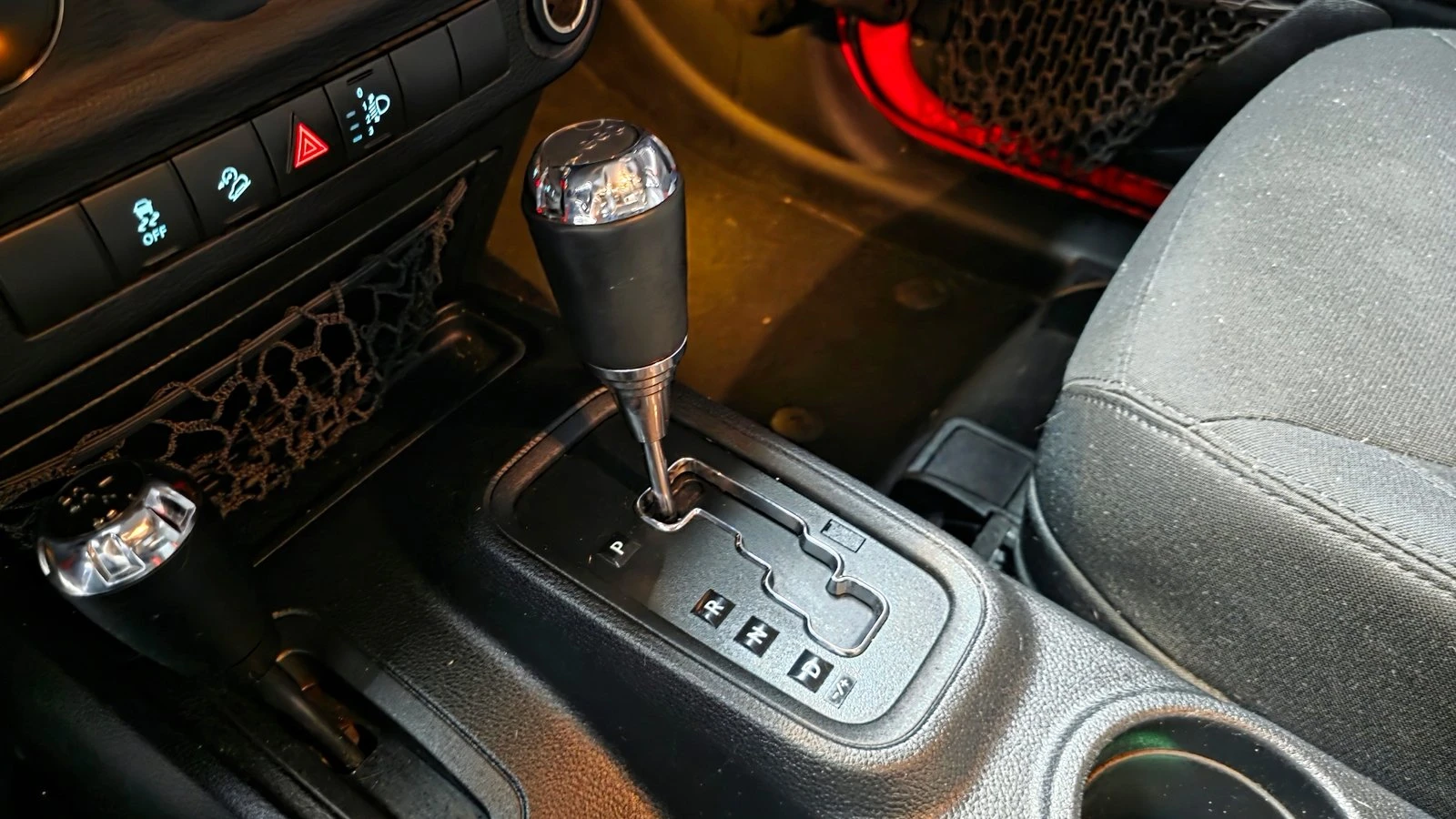 Jeep Wrangler 3.6* КРАЙНА ЦЕНА, снимка 9 - Автомобили и джипове - 55348447