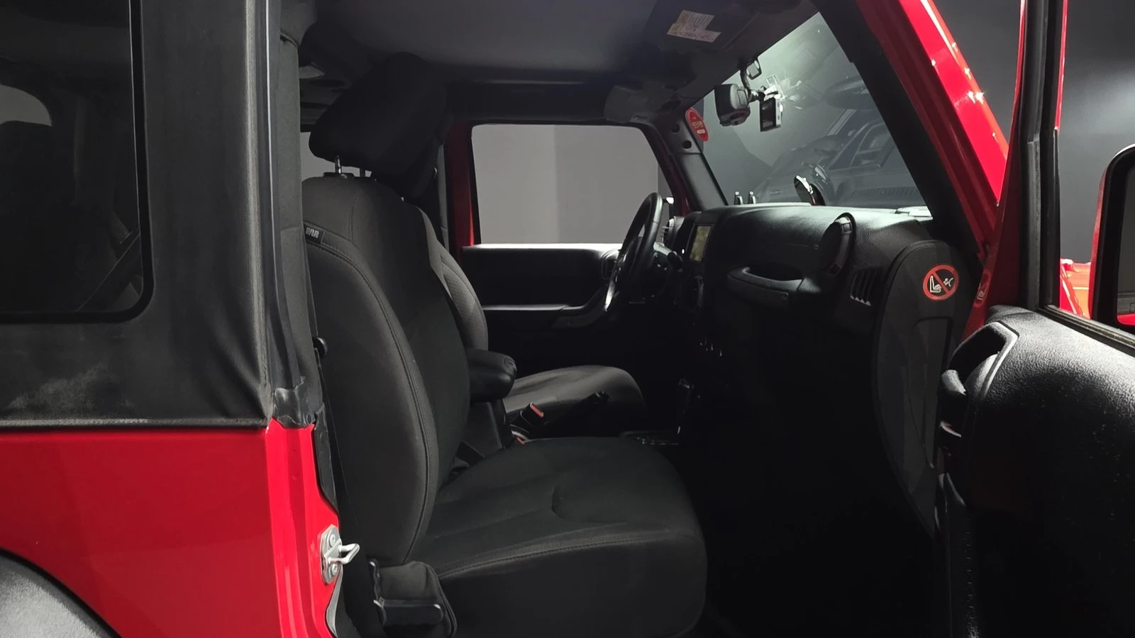 Jeep Wrangler 3.6* КРАЙНА ЦЕНА, снимка 12 - Автомобили и джипове - 55348447