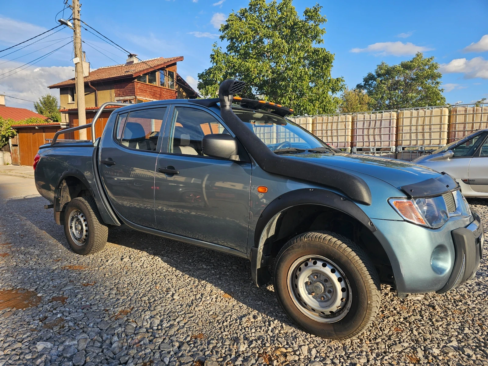 Mitsubishi L200