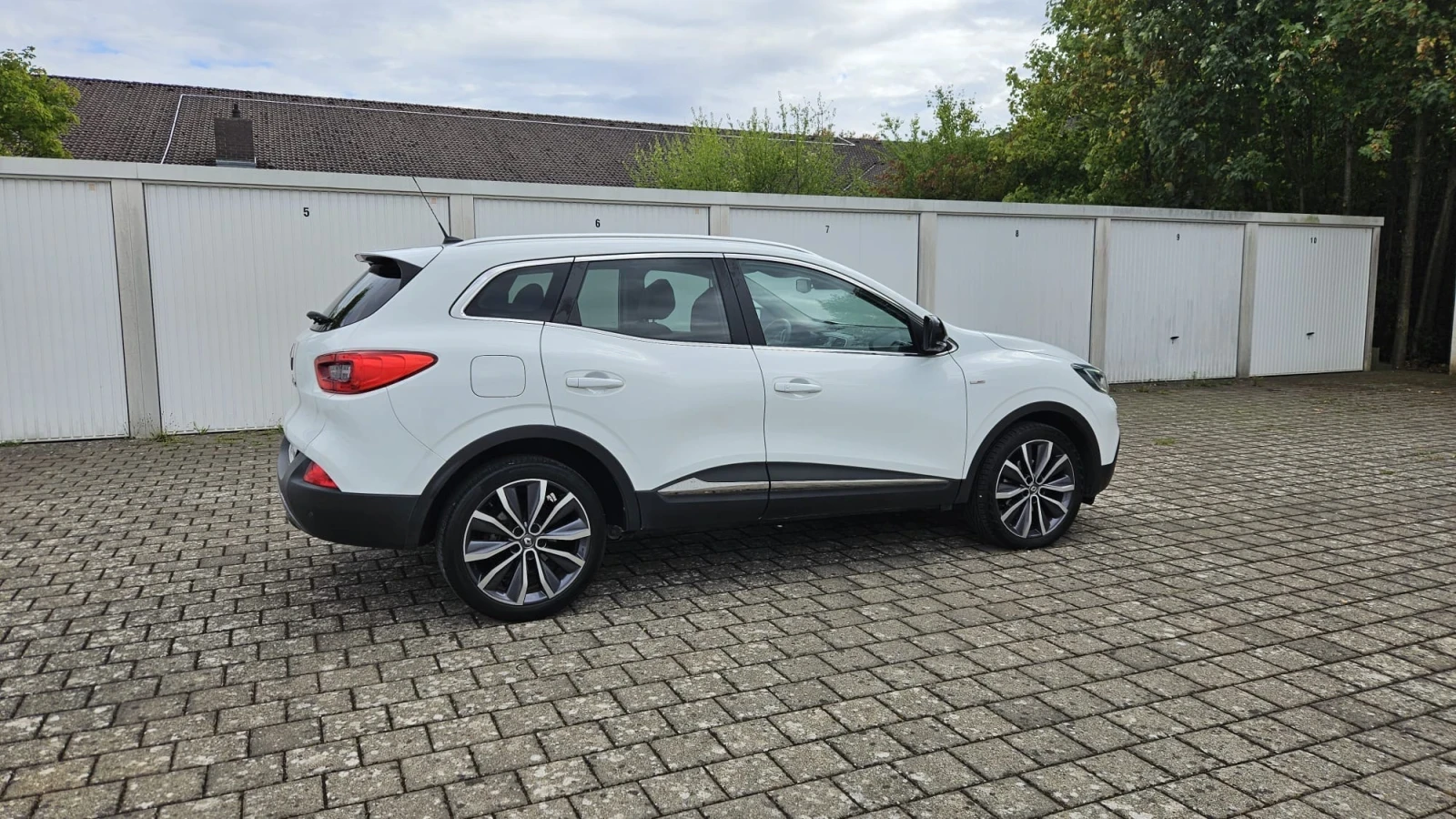 Renault Kadjar 1.6 DCI BOSE, снимка 5 - Автомобили и джипове - 56290232