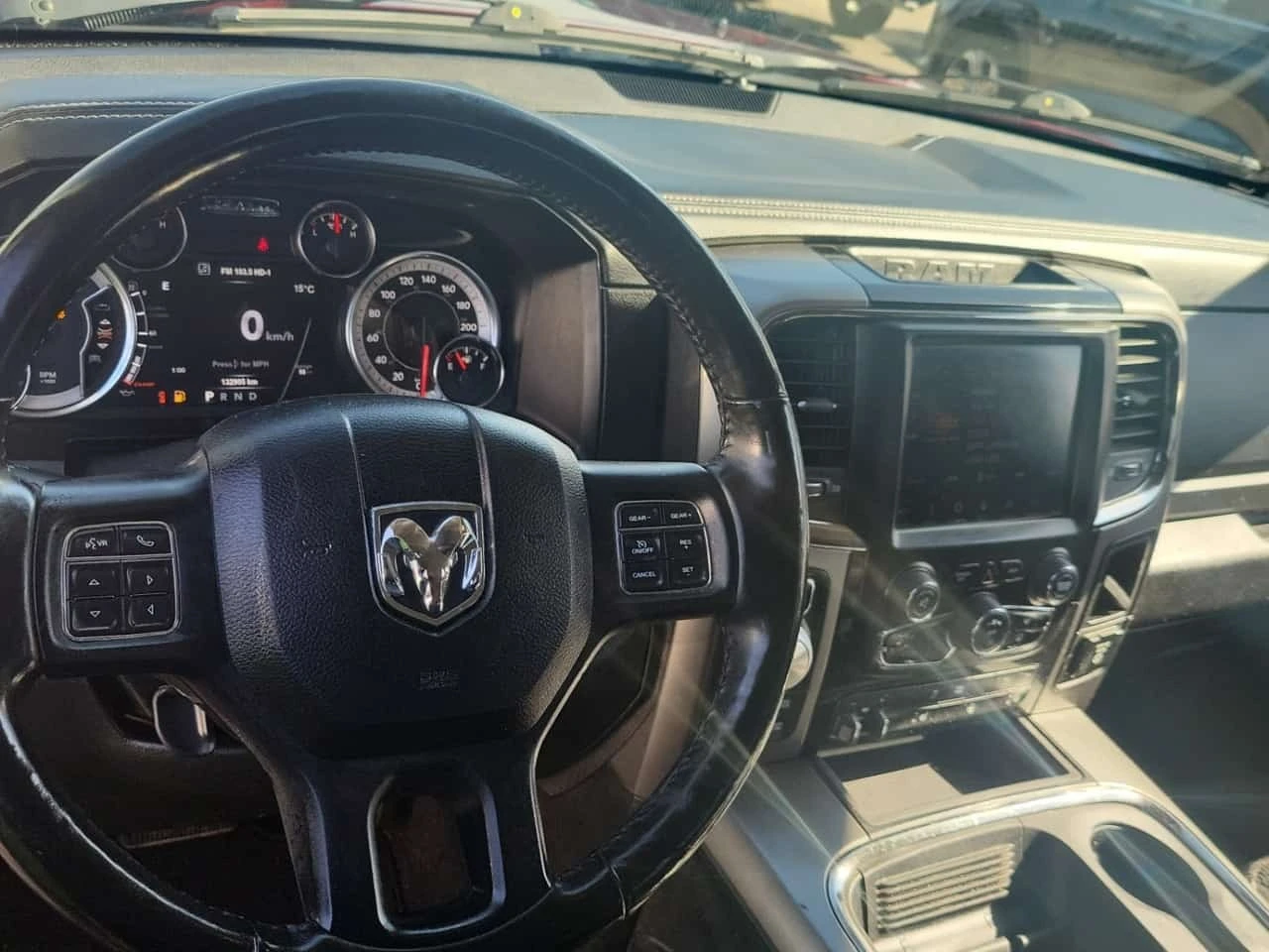 Dodge RAM 1500 * 4x4 Quad Cab 6'4" Box Sport * CARFAX *  | Mobile.bg � ����������� 12