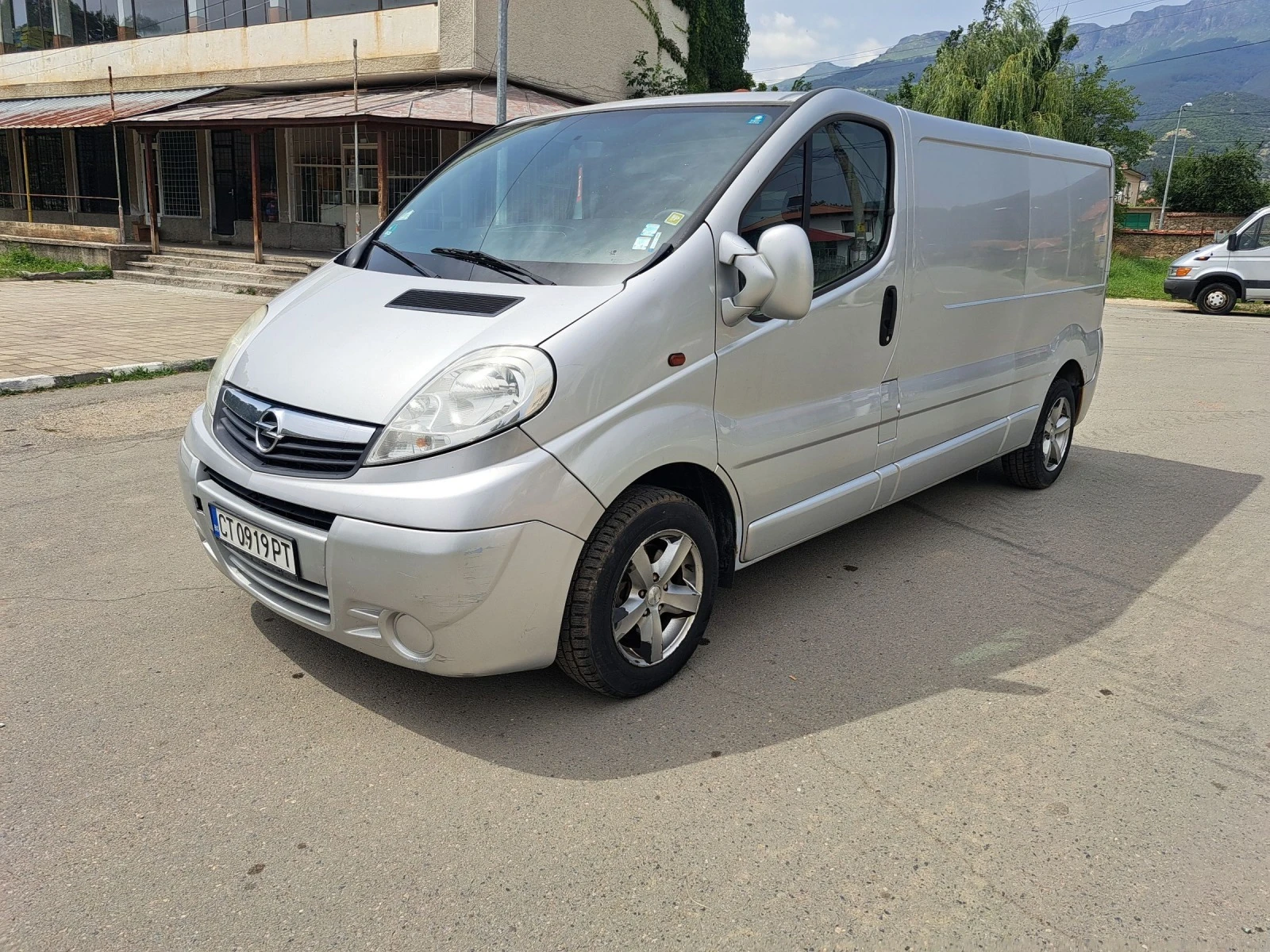 Renault Trafic Опел Виваро MAXI  - изображение 5