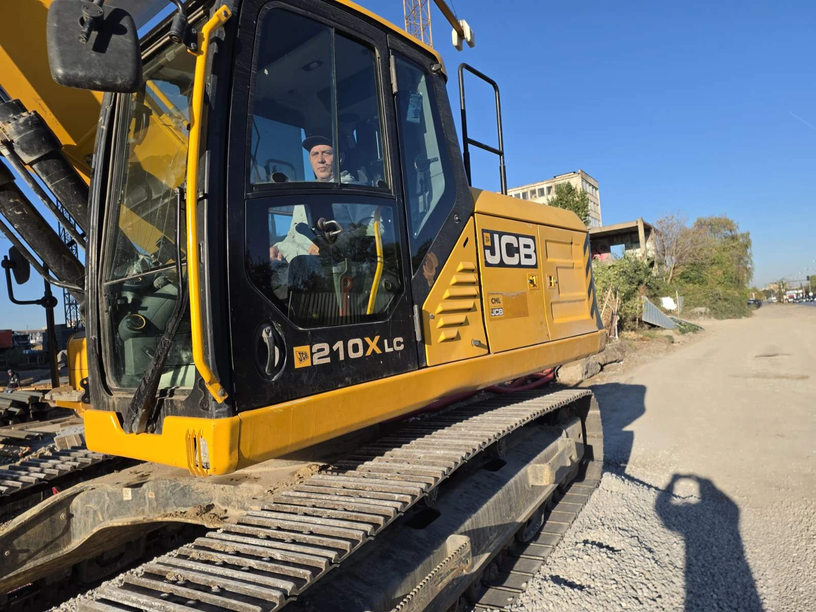 Багер JCB 210, снимка 3 - Индустриална техника - 56325462