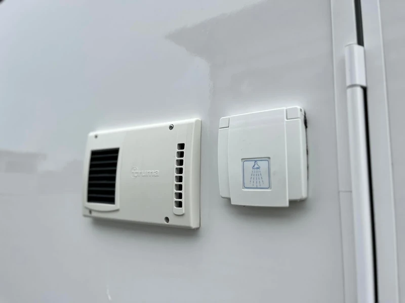 Кемпер Mobilvetta KEA 180к.с Автоматик* Хидравлика* FULL, снимка 13 - Каравани и кемпери - 50366457