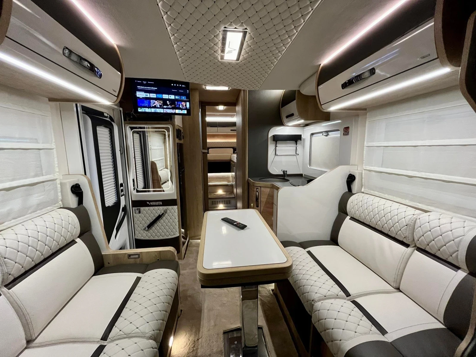 Кемпер Mobilvetta KEA 180к.с Автоматик* Хидравлика* FULL - изображение 2
