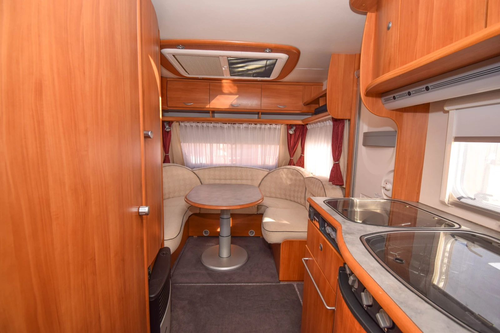 Каравана Dethleffs Beduin 510V+ КЛИМАТИК/МОТО МУВЪР - изображение 5