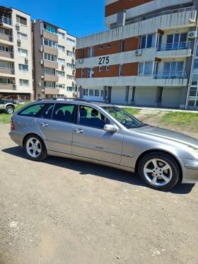 Mercedes-Benz 220, снимка 2