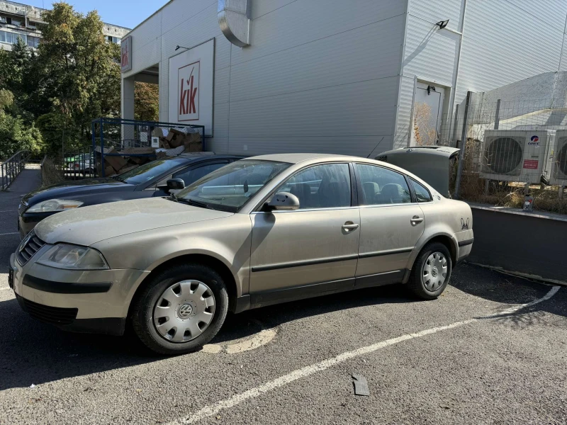 VW Passat, снимка 1 - Автомобили и джипове - 47168566