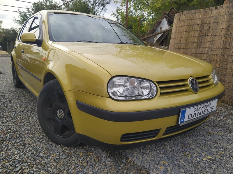 VW Golf, снимка 1 - Автомобили и джипове - 48083195